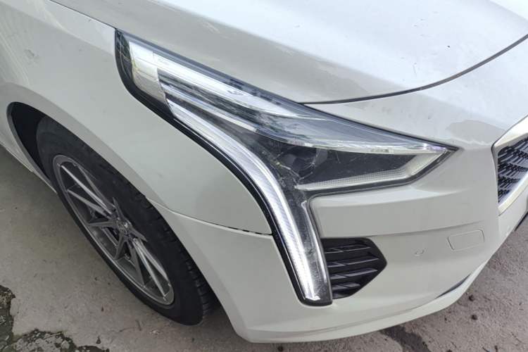 Used Cadillac CT6 2021 28T Elite Edition Right Front Headlight