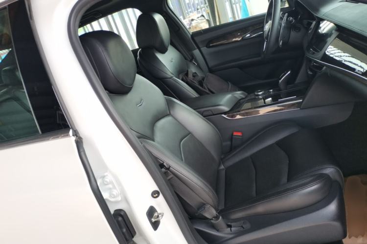 Used Cadillac CT6 2021 28T Luxury Version Right Front Seat