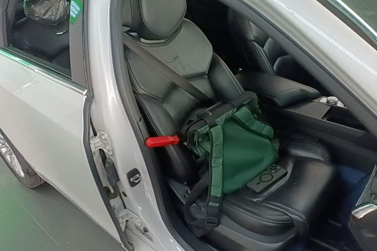 Used Cadillac CT6 2021 28T Elite Edition Right Front Seat