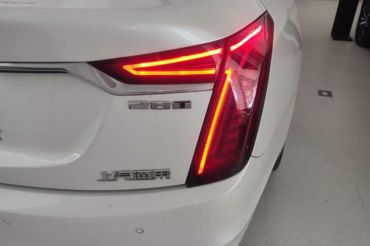Used Cadillac CT6 2021 28T Fashion Edition Right Rear Taillight