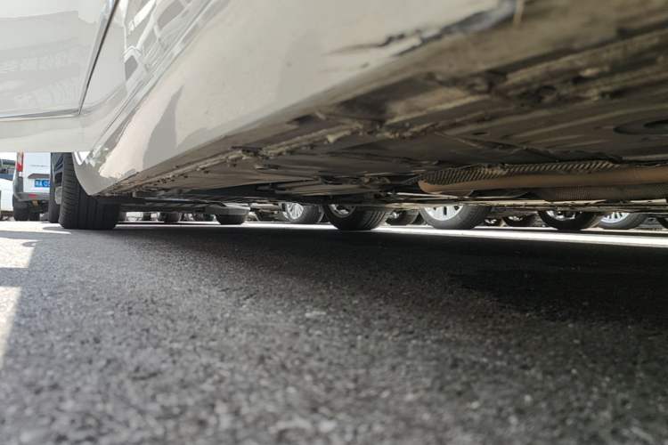 Used Cadillac CT6 2021 28T Luxury Version Right Side Sill