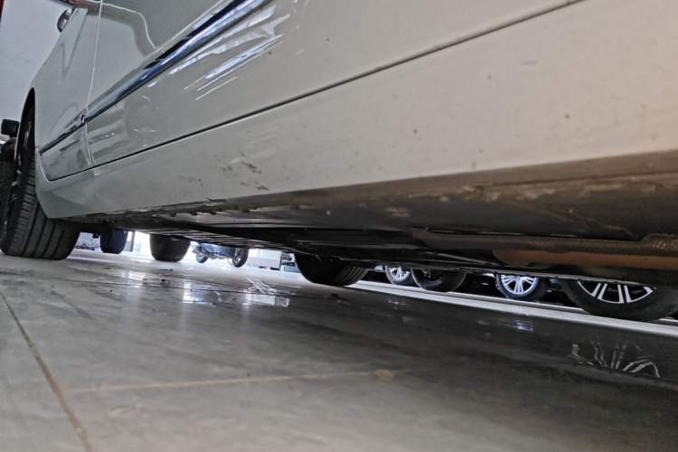 Used Cadillac CT6 2021 28T Luxury Version Right Side Sill