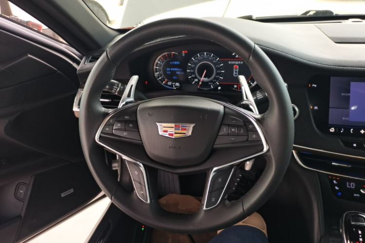 Used Cadillac CT6 2021 28T Luxury Version Steering Wheel