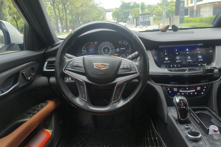 Used Cadillac CT6 2021 28T Luxury Version Steering Wheel