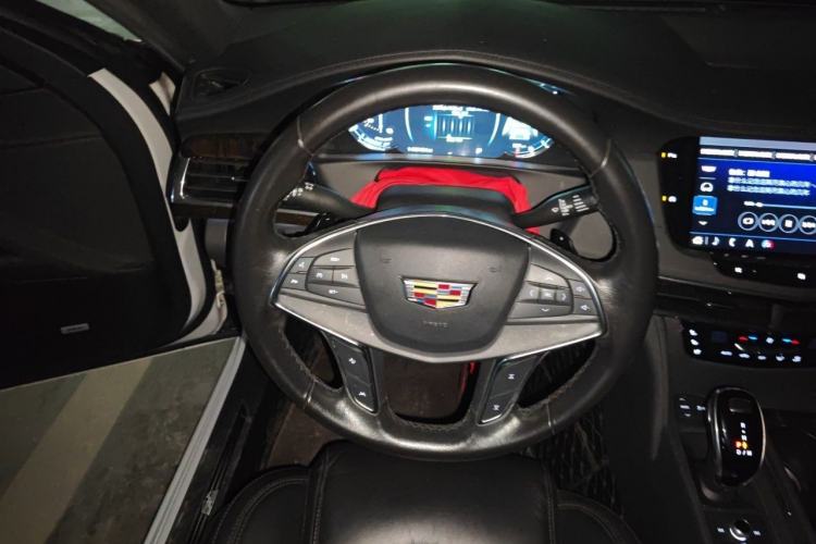 Used Cadillac CT6 2021 28T Luxury Version Steering Wheel