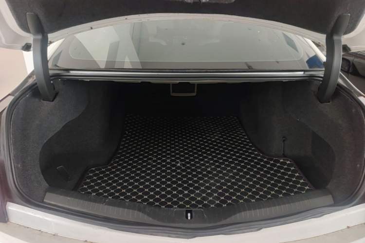 Used Cadillac CT6 2021 28T Fashion Edition Trunk