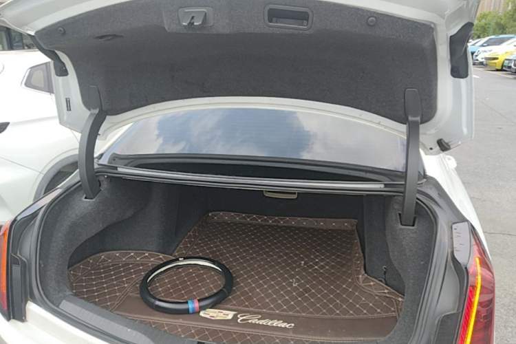 Used Cadillac CT6 2021 28T Fashion Edition Trunk