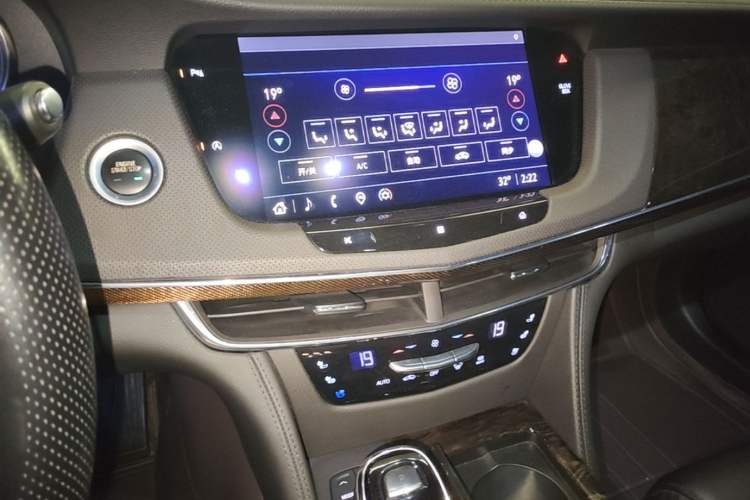Used Cadillac CT6 2022 28T Luxury Edition Audio And AC Panel
