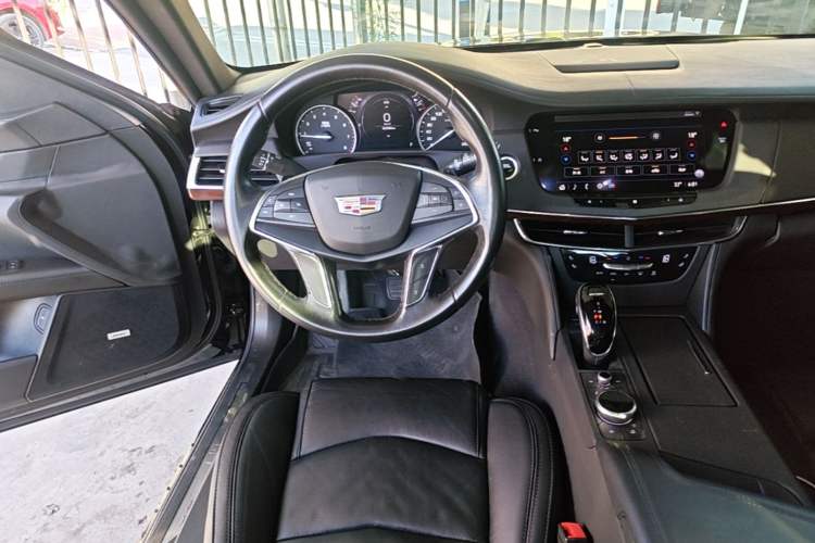 Used Cadillac CT6 2022 28T Fashion Edition Audio And AC Panel