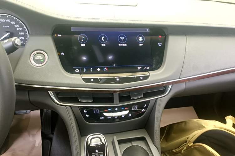 Used Cadillac CT6 2022 28T Fashion Edition Audio And AC Panel