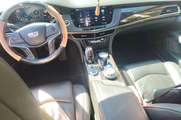 Used Cadillac CT6 2022 28T Luxury Edition Center Console