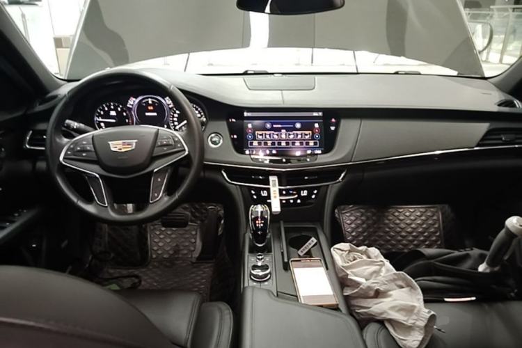 Used Cadillac CT6 2022 28T Fashion Edition Center Console