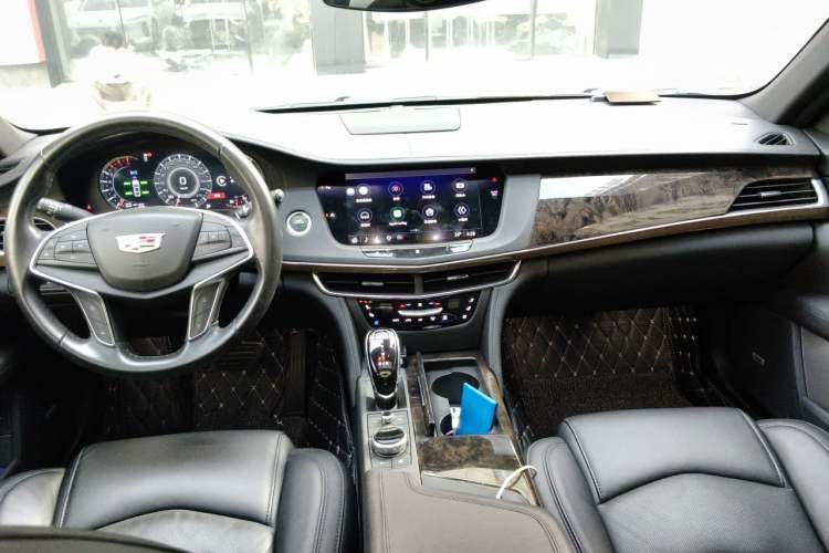 Used Cadillac CT6 2022 28T Luxury Edition Center Console