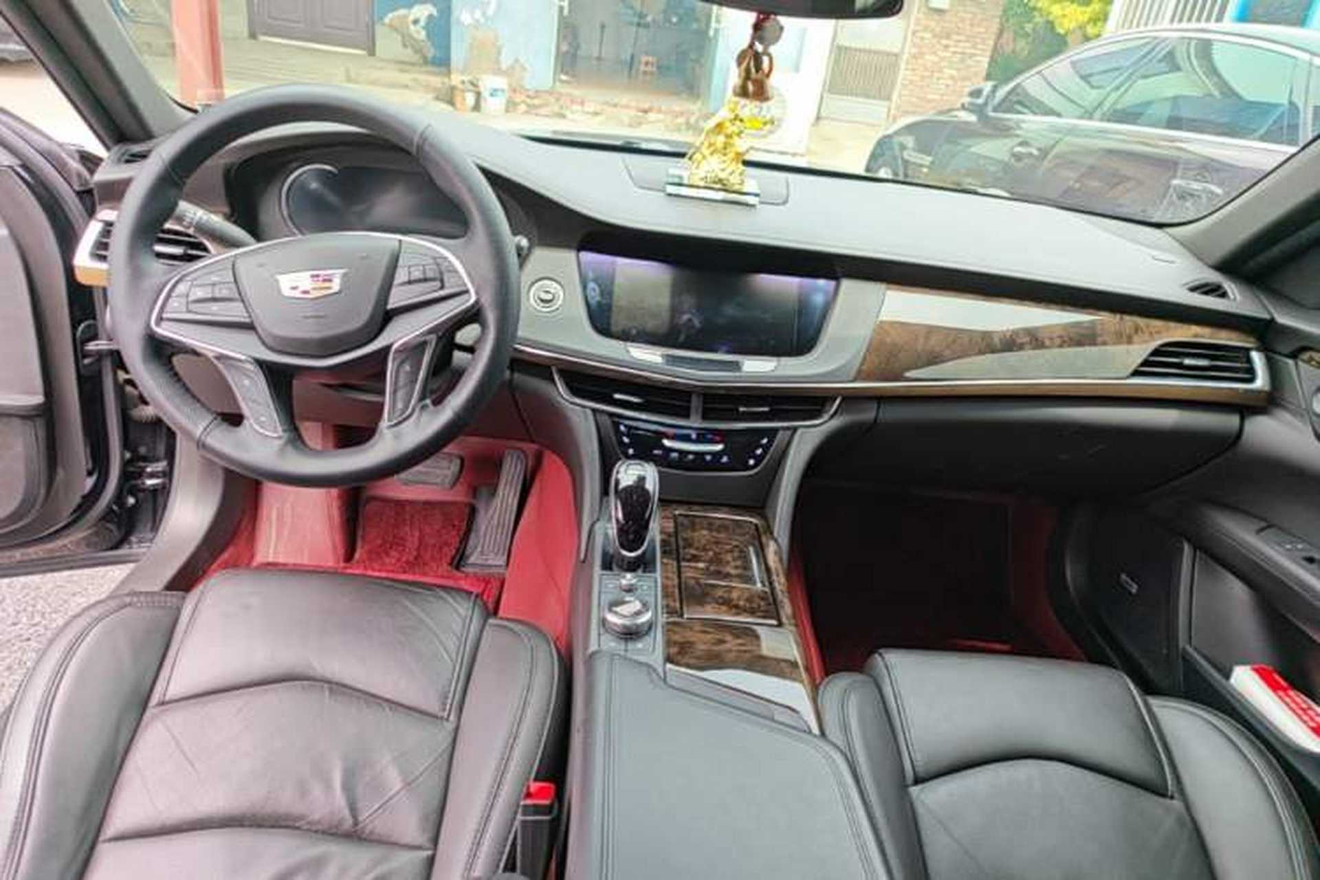 Used Cadillac CT6 2022 28T Luxury Edition Center Console