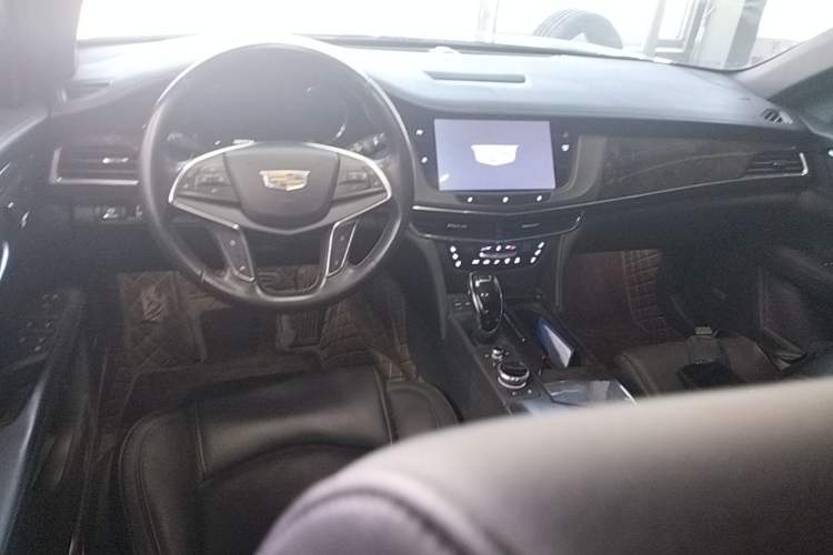 Used Cadillac CT6 2022 28T Luxury Edition Center Console