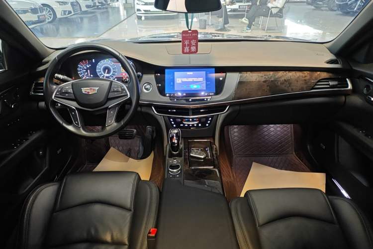 Used Cadillac CT6 2022 28T Luxury Edition Center Console