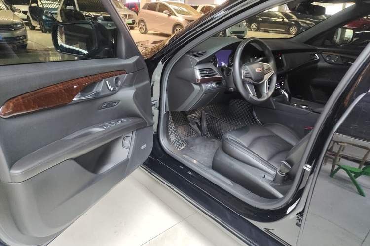 Used Cadillac CT6 2022 28T Fashion Edition Driver Seat