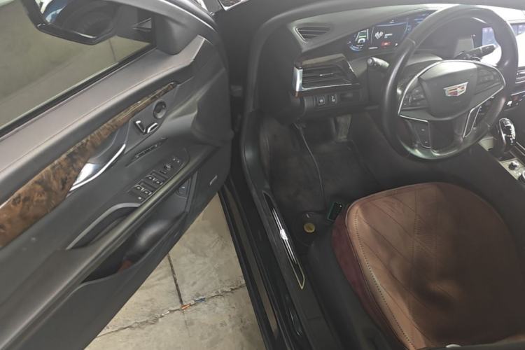 Used Cadillac CT6 2022 28T Luxury Edition Driver Seat
