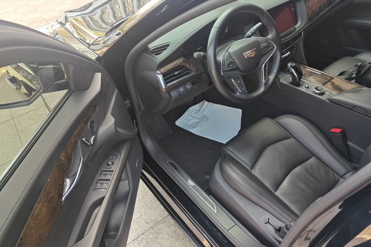 Used Cadillac CT6 2022 28T Fashion Edition Driver Seat