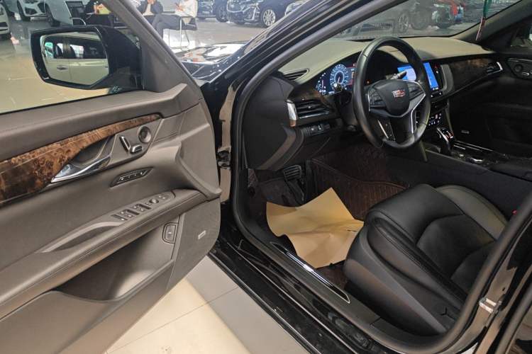 Used Cadillac CT6 2022 28T Luxury Edition Driver Seat