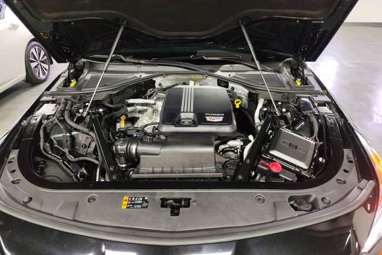 Used Cadillac CT6 2022 28T Luxury Edition Engine Bay