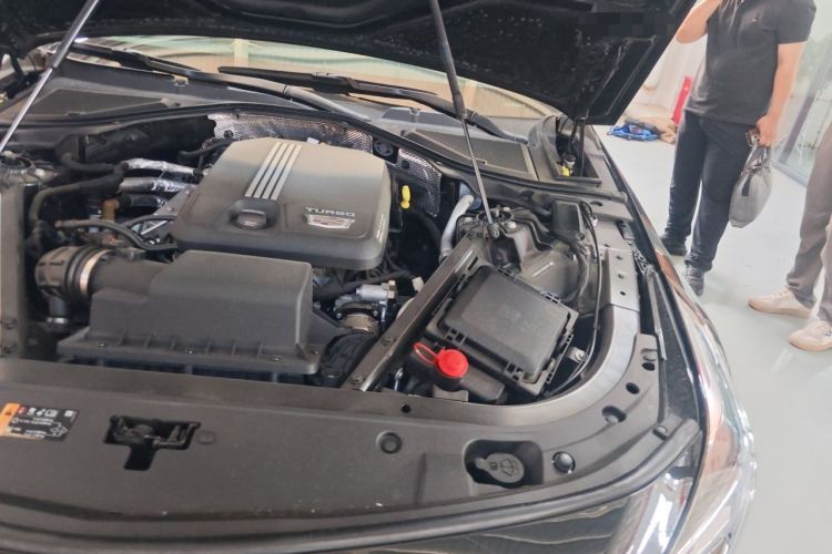 Used Cadillac CT6 2022 28T Luxury Edition Engine Bay Left