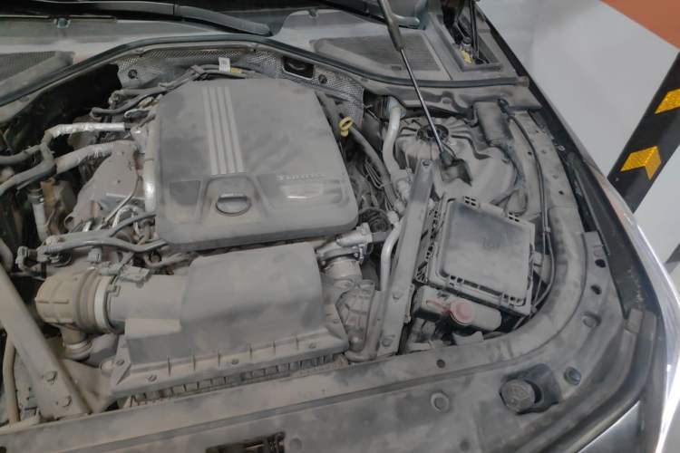 Used Cadillac CT6 2022 28T Luxury Edition Engine Bay Left