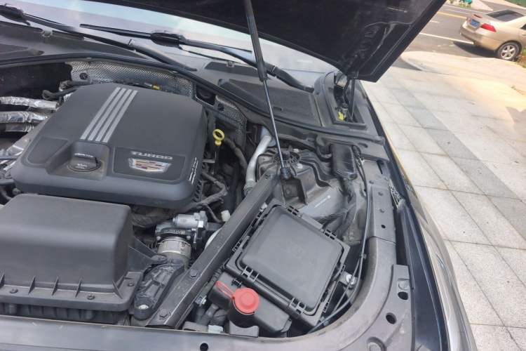 Used Cadillac CT6 2022 28T Luxury Edition Engine Bay Left
