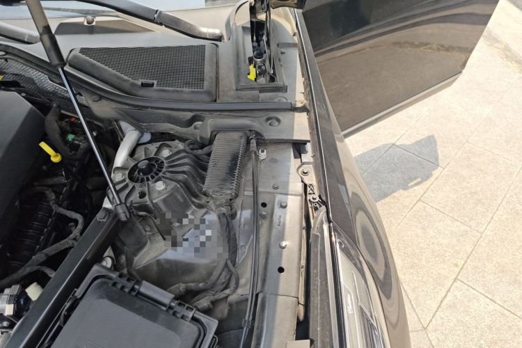 Used Cadillac CT6 2022 28T Luxury Edition Engine Bay Left