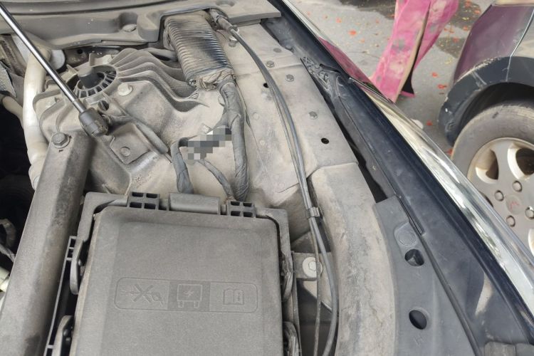 Used Cadillac CT6 2022 28T Fashion Edition Engine Bay Left