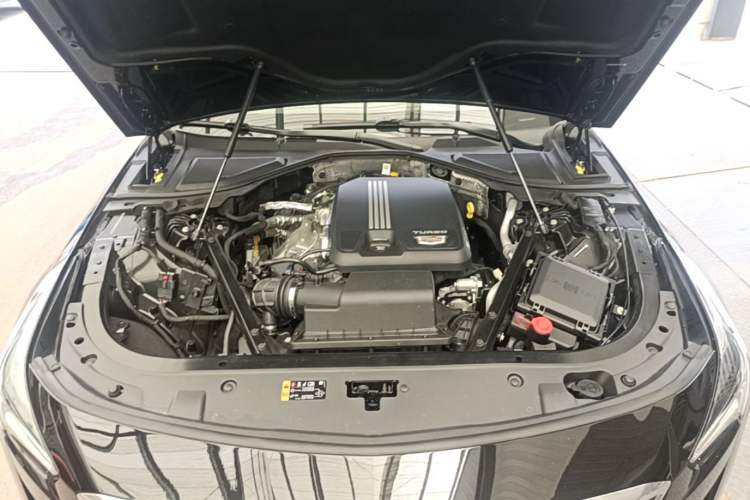 Used Cadillac CT6 2022 28T Fashion Edition Engine Bay