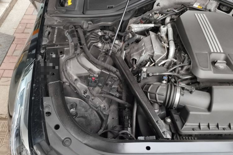Used Cadillac CT6 2022 28T Fashion Edition Engine Bay Right
