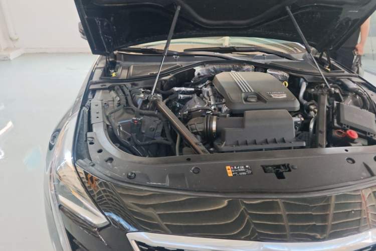 Used Cadillac CT6 2022 28T Luxury Edition Engine Bay Right