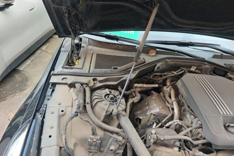 Used Cadillac CT6 2022 28T Luxury Edition Engine Bay Right