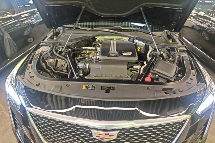 Used Cadillac CT6 2022 28T Fashion Edition Engine Bay