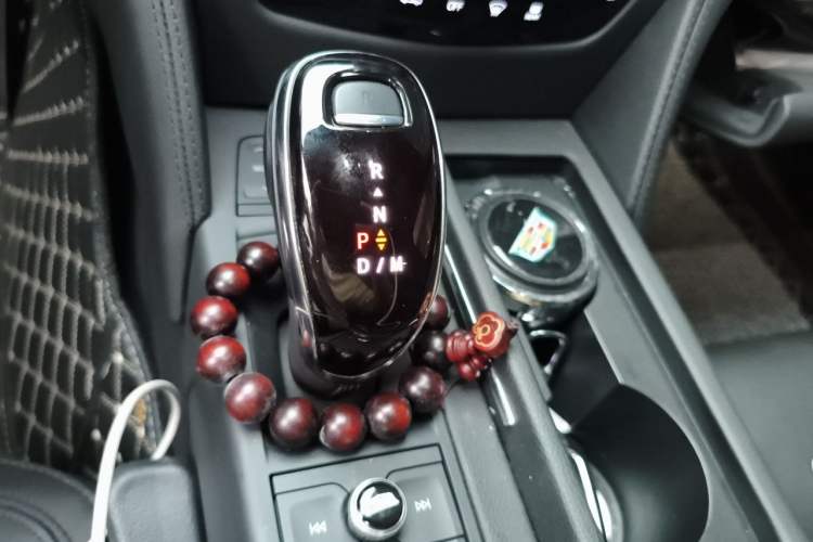 Used Cadillac CT6 2022 28T Fashion Edition Gear Lever