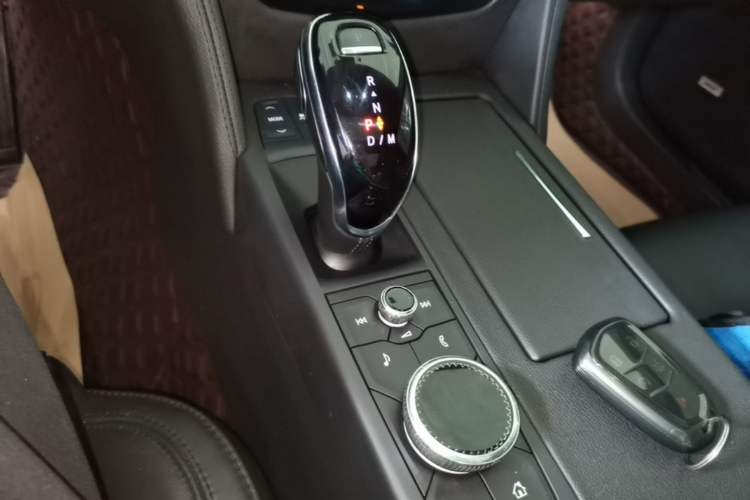 Used Cadillac CT6 2022 28T Fashion Edition Gear Lever