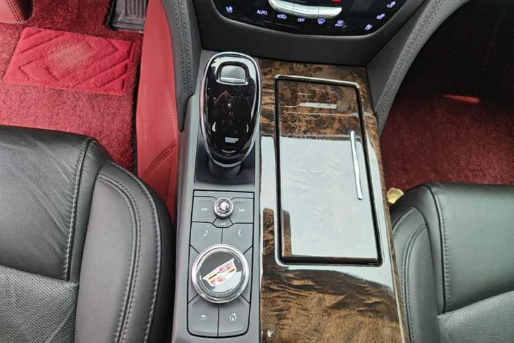 Used Cadillac CT6 2022 28T Luxury Edition Gear Lever