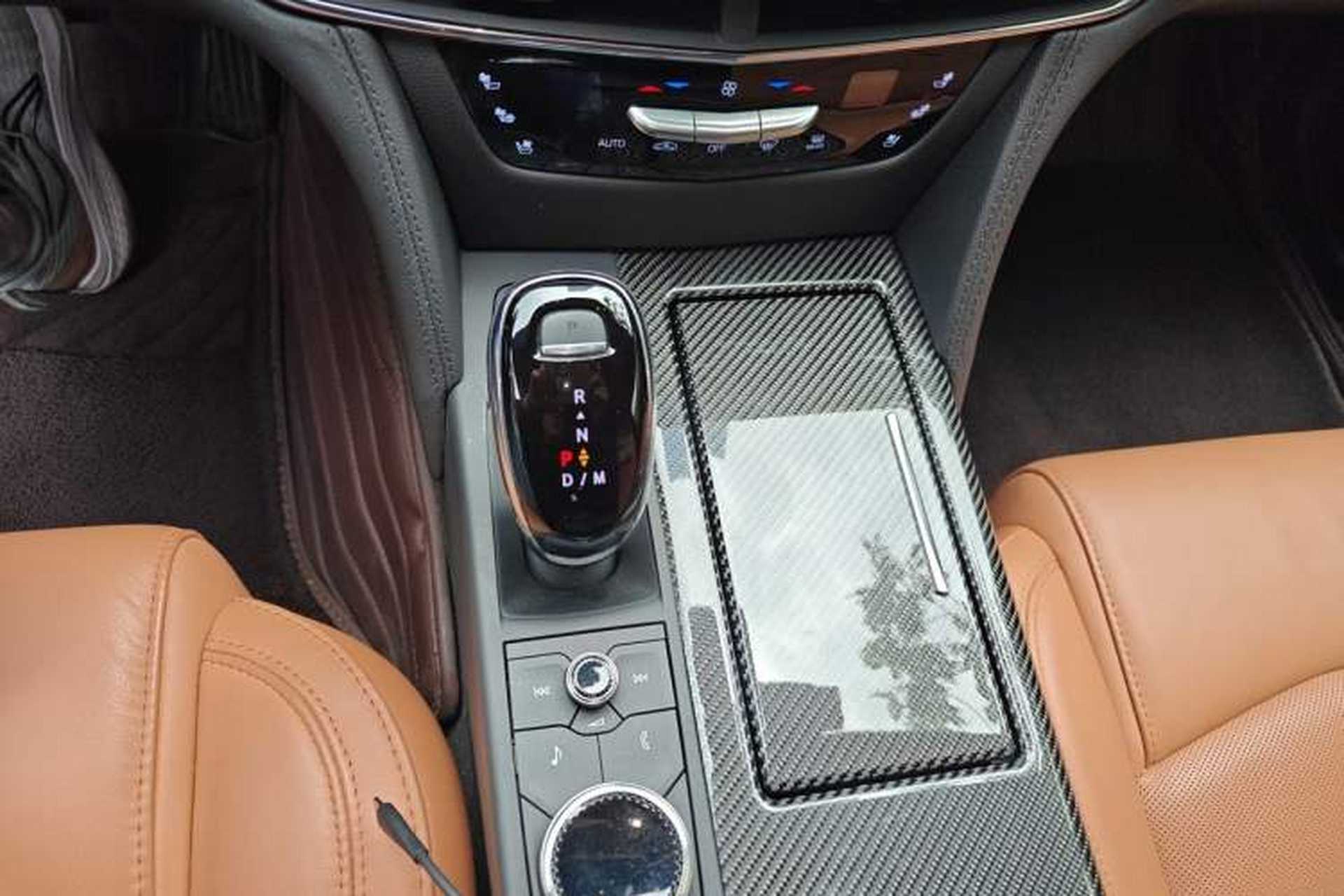 Used Cadillac CT6 2022 28T Luxury Edition Gear Lever
