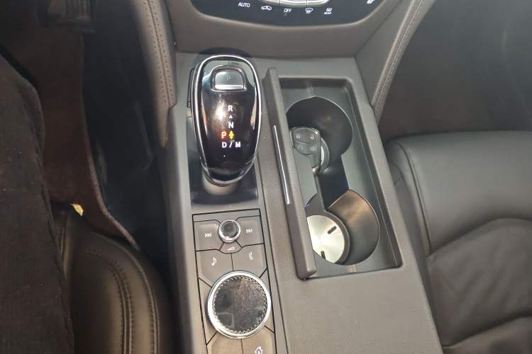 Used Cadillac CT6 2022 28T Fashion Edition Gear Lever