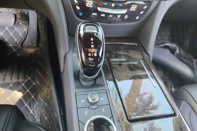 Used Cadillac CT6 2022 28T Luxury Edition Gear Lever