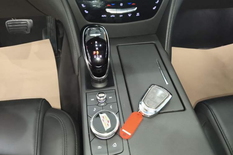 Used Cadillac CT6 2022 28T Fashion Edition Gear Lever