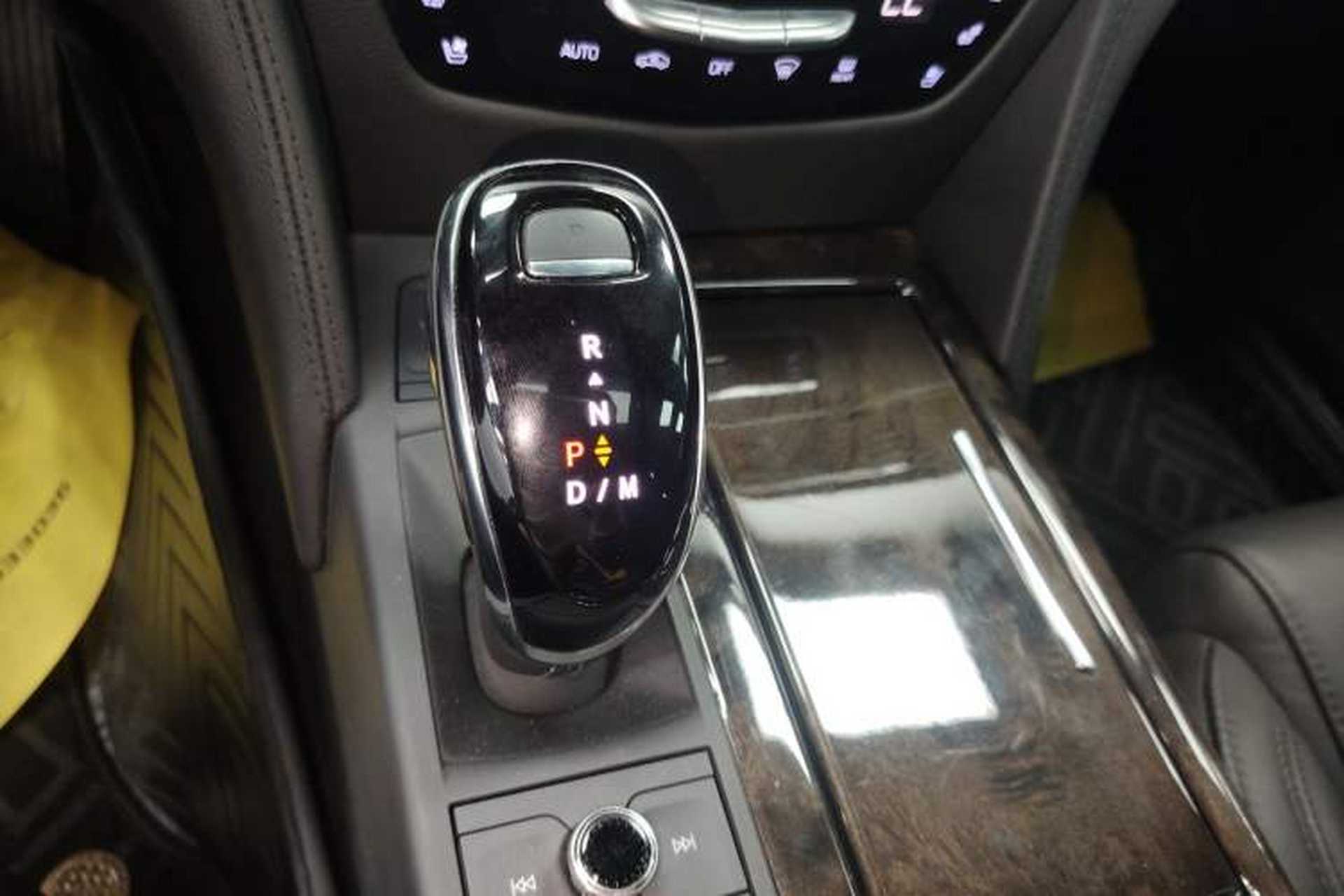 Used Cadillac CT6 2022 28T Luxury Edition Gear Lever