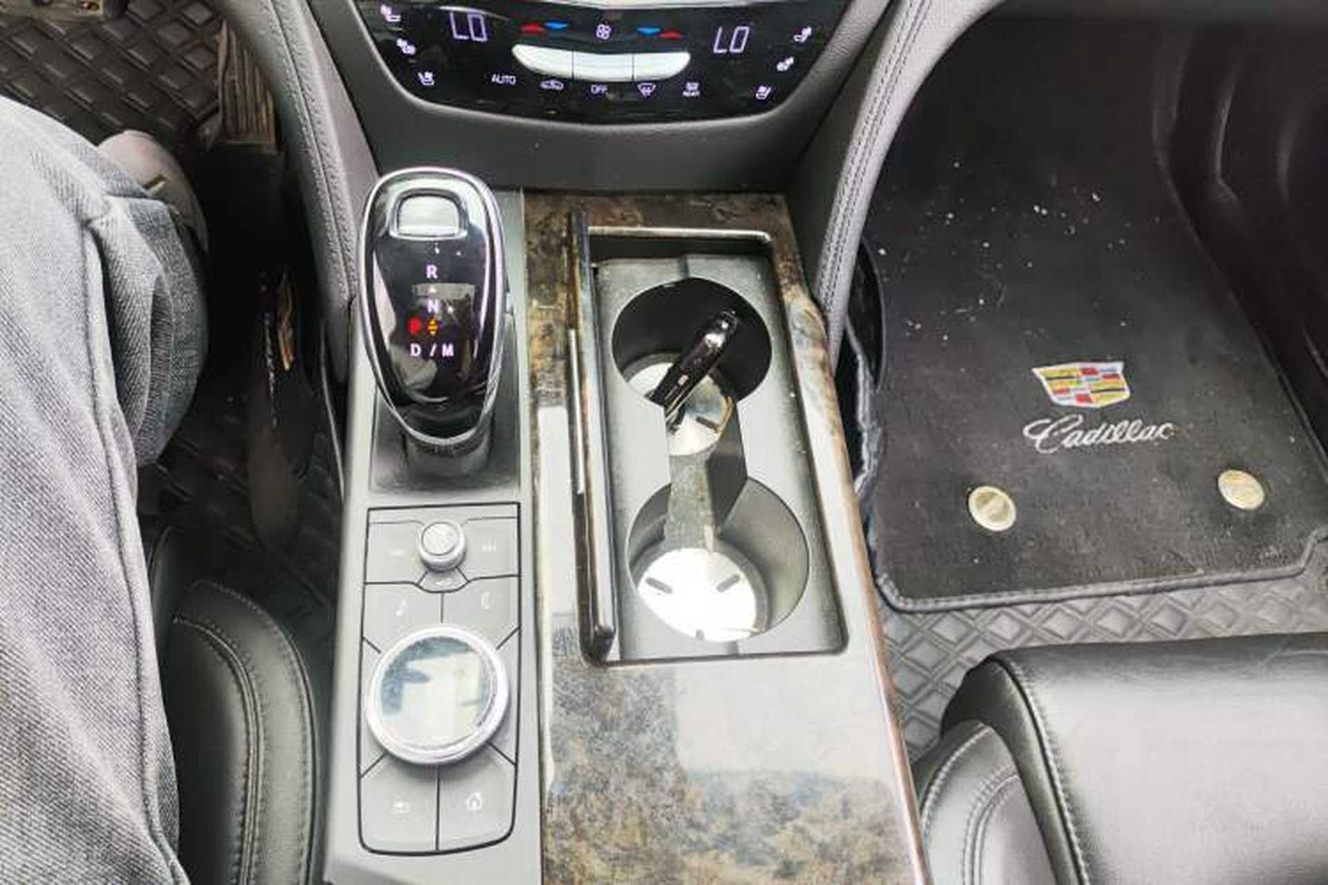 Used Cadillac CT6 2022 28T Luxury Edition Gear Lever