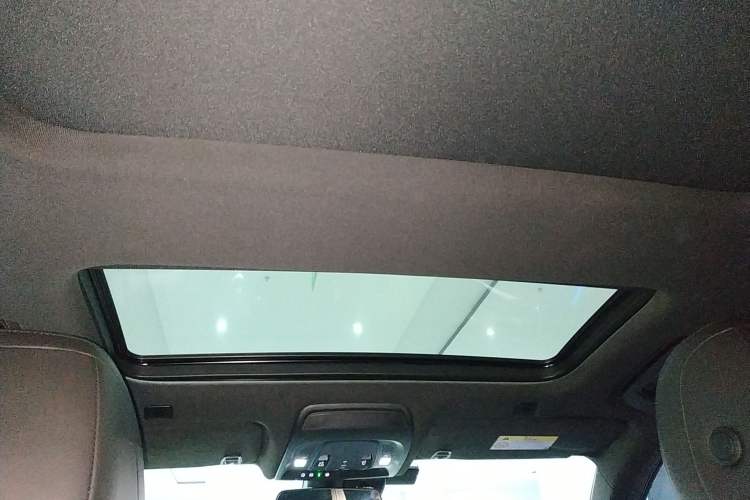 Used Cadillac CT6 2022 28T Luxury Edition Headliner