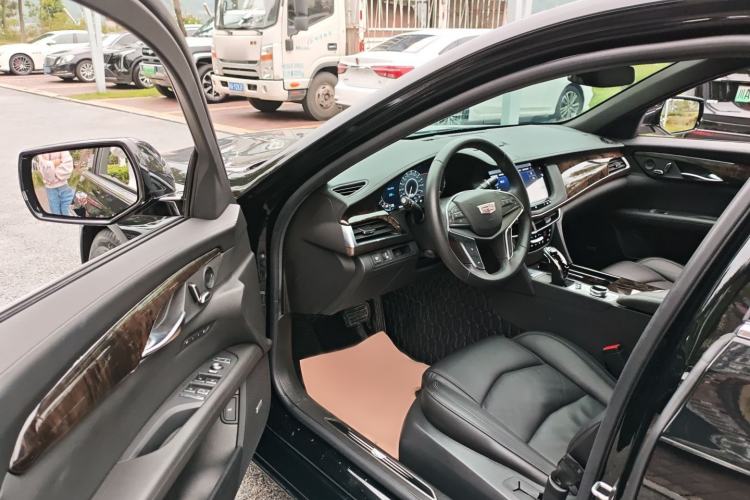 Used Cadillac CT6 2022 28T Luxury Edition Interior 3