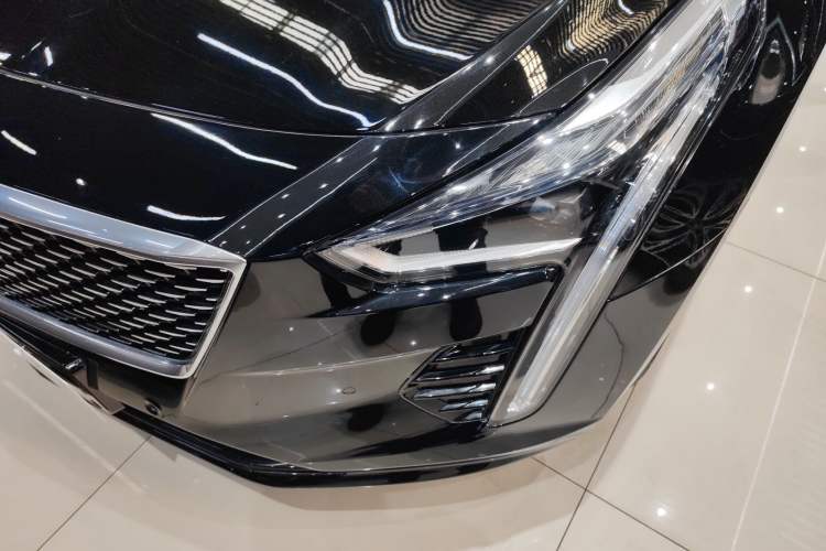 Used Cadillac CT6 2022 28T Luxury Edition Left Front Headlight