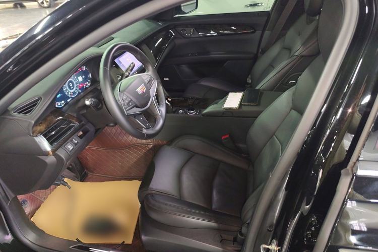 Used Cadillac CT6 2022 28T Luxury Edition Left Front Seat