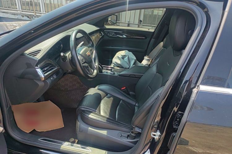 Used Cadillac CT6 2022 28T Luxury Edition Left Front Seat