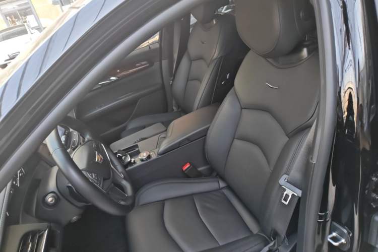 Used Cadillac CT6 2022 28T Fashion Edition Left Front Seat